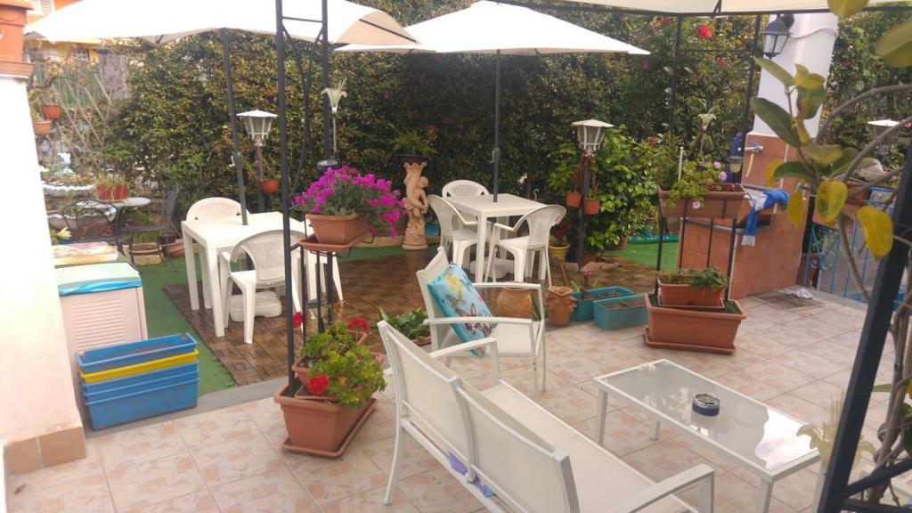 Beb I Delfini Di Casa Paola Bed & Breakfast Mascali Exterior foto